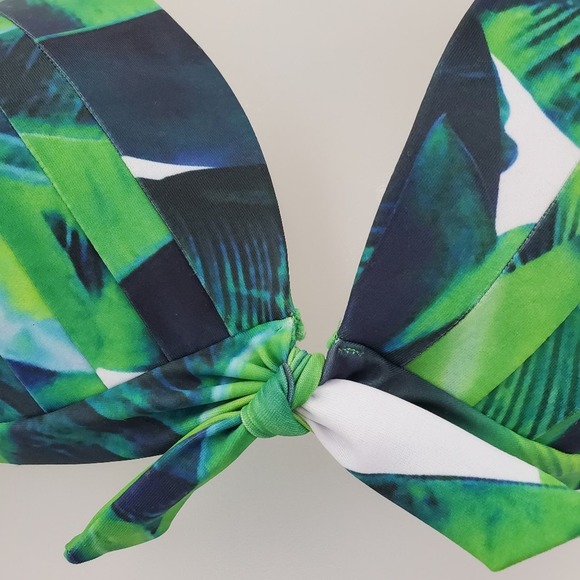 Cocoship banana leaf tropical print bikini top - Picture 3 of 10